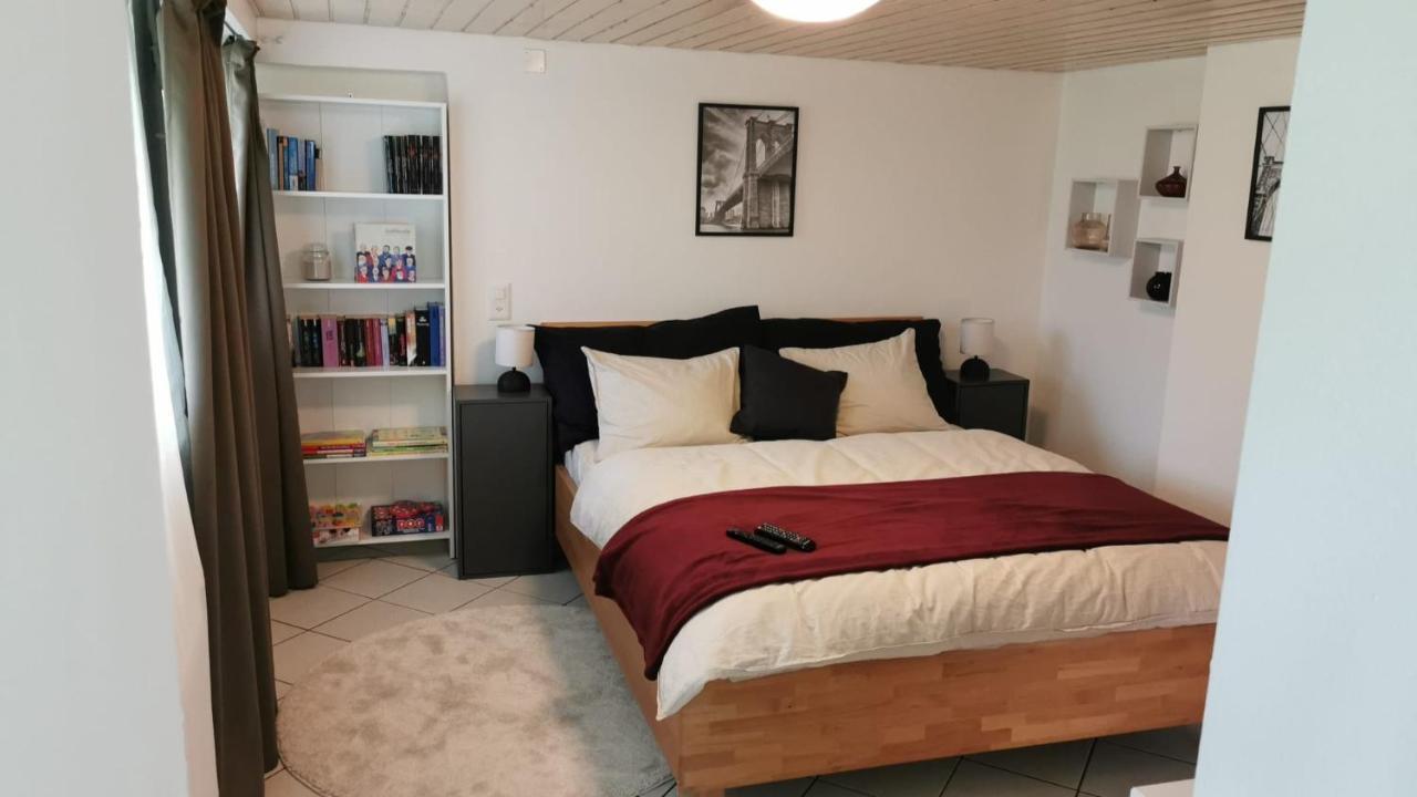 Schones Kleines Studio Mit Sitzplatz, Mitten Im Prattigau Jenaz Exteriér fotografie