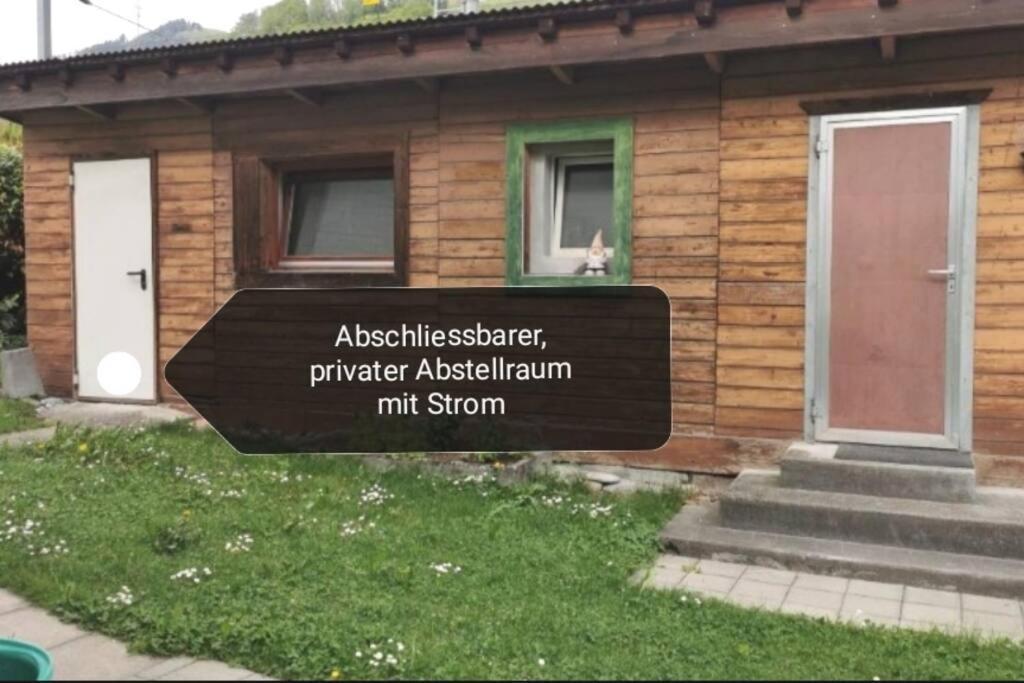 Schones Kleines Studio Mit Sitzplatz, Mitten Im Prattigau Jenaz Exteriér fotografie