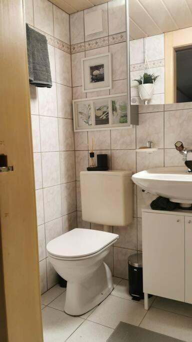 Schones Kleines Studio Mit Sitzplatz, Mitten Im Prattigau Jenaz Exteriér fotografie